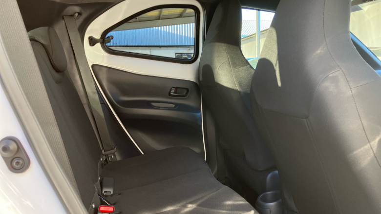 Toyota Aygo X 1.0 VVT-i Edge 5dr Auto Petrol Hatchback